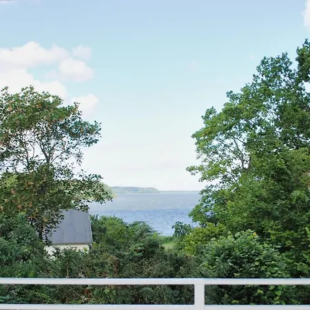 Ferienresidenz Zwei Bodden Ferienwohnung 111 * Lietzow